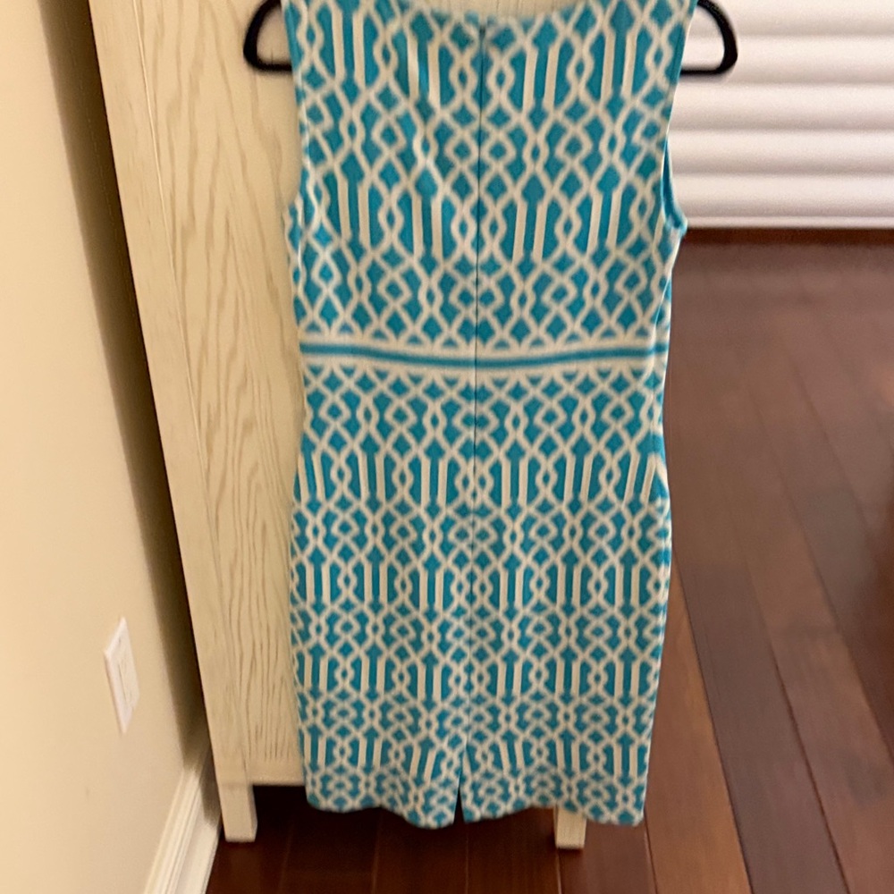 PRICE DROP!! St. John Knit Vintage Blue and Cream Patterned Midi Dress - Picture 5 of 6